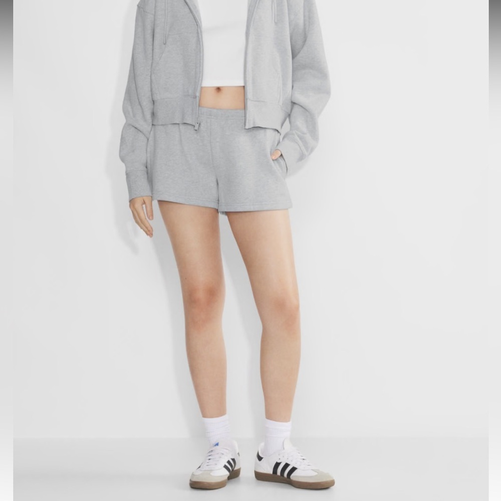 Aritzia fleece shorts